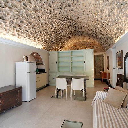 La Credenza, Borgo Dei Pescatori Apartment Черво Екстериор снимка